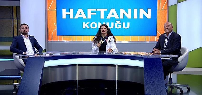 besiktasin-u23-kadin-dunya-sampiyonu-gurescisi-nesrin-bas-ve-bjk-gures-takimi-menajeri-burhan-ozel-d-smarta-konuk-oldu.jpg
