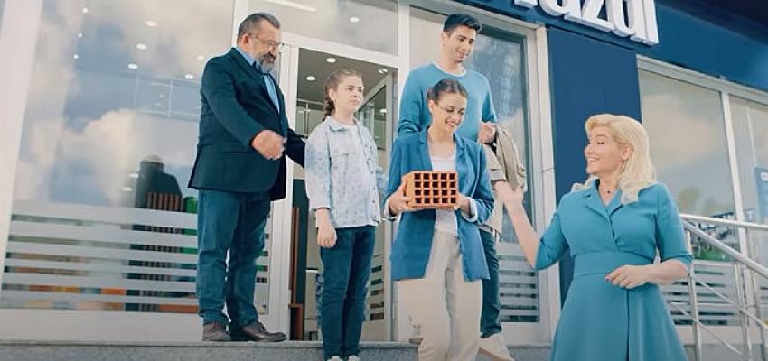 fuzul-zahide-yetis-ve-kadir-copdemirin-basrollerini-paylastigi-yeni-reklam-filmini-yayinladi.jpg