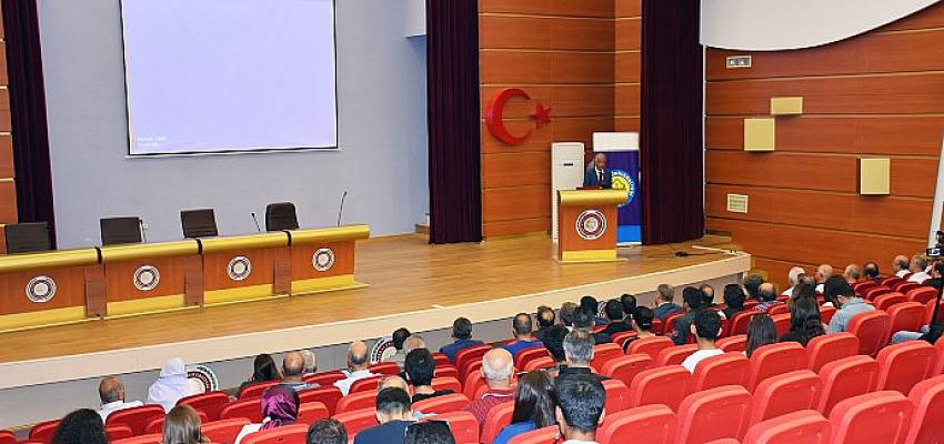 harran-universitesi-tarimsal-paydaslari-dunya-pamuk-gununde-bir-araya-getirdi.jpg