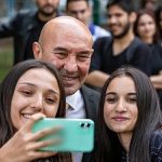izmir-buyuksehir-belediye-baskani-tunc-soyer-genclere-baska-surprizlerimiz-de-var.jpg