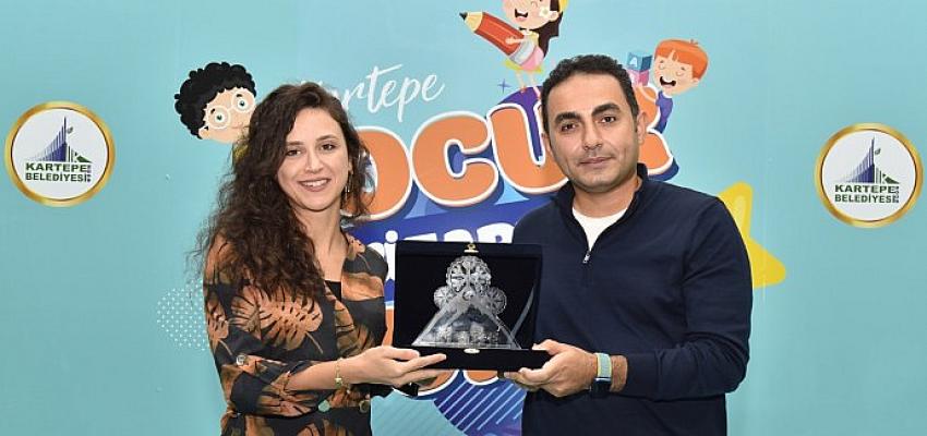 unlu-psikolog-yazar-beyhan-budak-kartepelilerle-bulustu.jpg