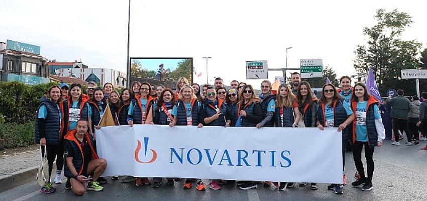 novartis-calisanlari-istanbul-maratonunda-turkiye-egitim-gonulluleri-vakfi-tegv-icin-kostu.jpg