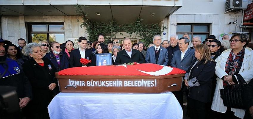 nurten-serhadbeyine-konak-belediyesinde-son-veda.jpg