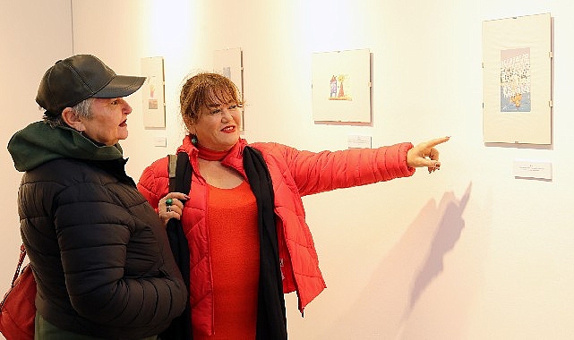 korkut-akinin-41-yillik-kartpostal-calismalari-kucukcekmecede.jpg