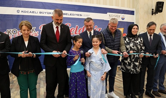 ko-mek-golcuk-ve-karamursel-ilce-sergileri-acildi.jpg