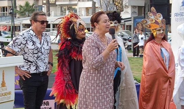 3-izmir-siir-hatlari-bulusmasi-basladi.jpg