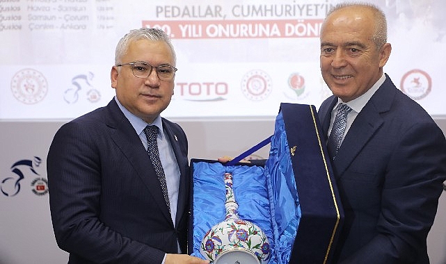 cumhuriyetin-100-yilinda-sivastan-ankaraya-uluslararasi-bisiklet-turu-basin-lansmani-yapildi-25-temmuz-2023.jpg