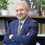 prof-dr-yumushan-gunay-sosyal-medya-paylasimlari-dis-estetigine-talebi-artirdi.jpg
