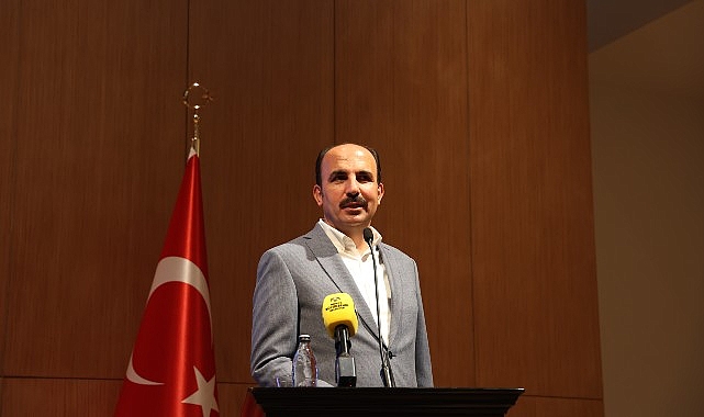 baskan-altay-konya-buyuksehir-belediyespor-kulubu-sporculari-ile-bulustu.jpg