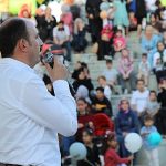 baskan-altay-mistik-muzik-festivali-etkinliklerinde-vatandaslarla-bulustu.jpg