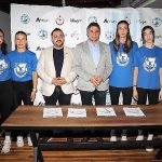 baskan-serkan-acar-aliaganin-profesyonel-kadin-voleybolculariyla-bir-araya-geldi.jpg