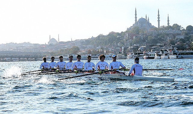 genc-sporcular-cumhuriyetin-100-yilinda-dostluk-icin-10-kez-kurek-cekti.jpg