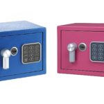 yale-elektronik-mini-kollu-kasa-ile-karavaninizla-daha-guvenli-seyahat-edin.jpg