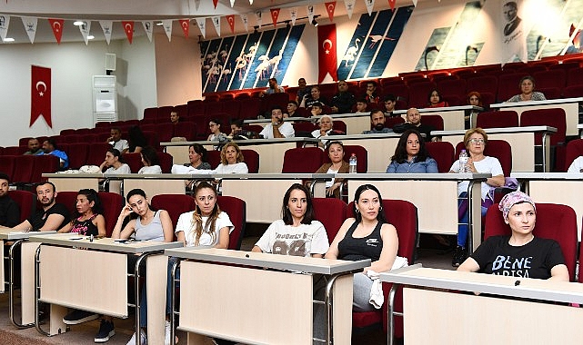 ciglili-sporseverler-saglikli-beslenme-seminerinde-bulustu.jpg