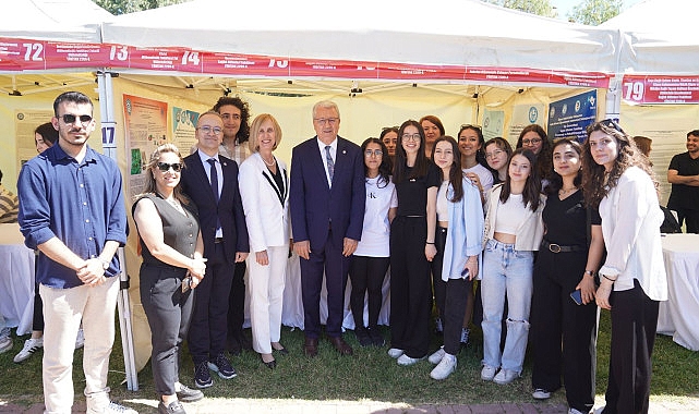 egeli-genclerin-projeleri-gorucuye-cikti.jpg