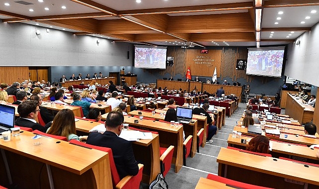 izmir-buyuksehir-belediyesi-ana-hizmet-binasi-icin-plan-degisikligi.jpg