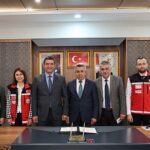kandira-belediye-baskani-erol-olmez-her-yil-15-mayista-tum-dunyada-kutlanan-aile-haftasi-munasebetiyle-kandirali-yeni-evlenecek-ciftlere-yeni-bir-hizmetin-mujdesini-verdi.jpg