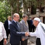selcuklu-belediye-baskani-ahmet-pekyatirmaci-namaz-sonrasinda-vatandaslarla-hasbihal-etti.jpg