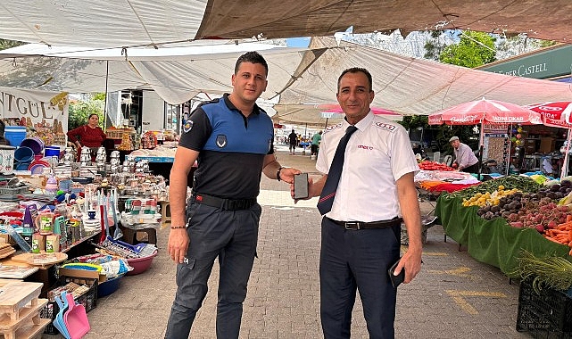 zabita-ekipleri-kayip-telefonu-sahibine-ulastirdi.jpg
