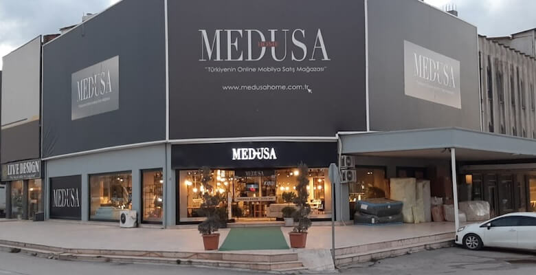 Evinizi Şıklıkla Donatın: Medusa Home Mobilya
